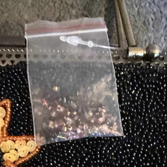 Unique Vintage Black Beaded Clutch with Sunflower Design - Picture 4 of 6